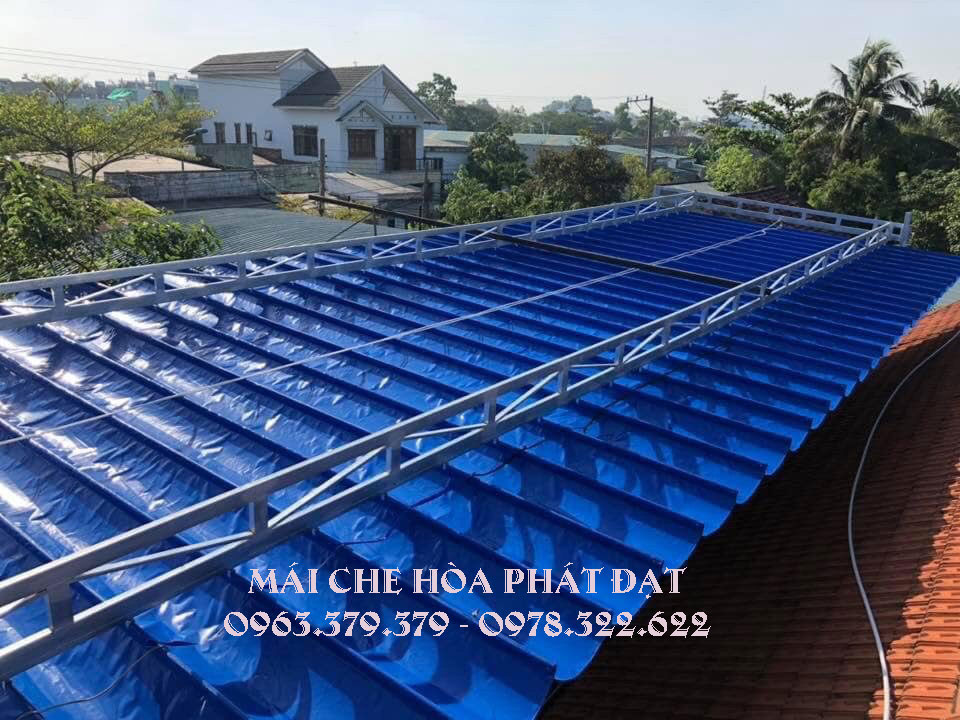 Hình ảnh: Sản phẩm mái che xếp bạt kéo lượn sóng di động Hòa Phát Đạt